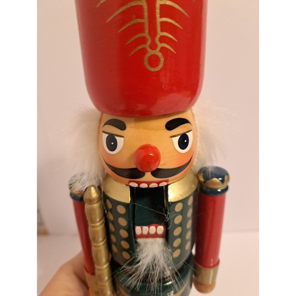 12 Inch Nutcracker - Picture 3 of 8